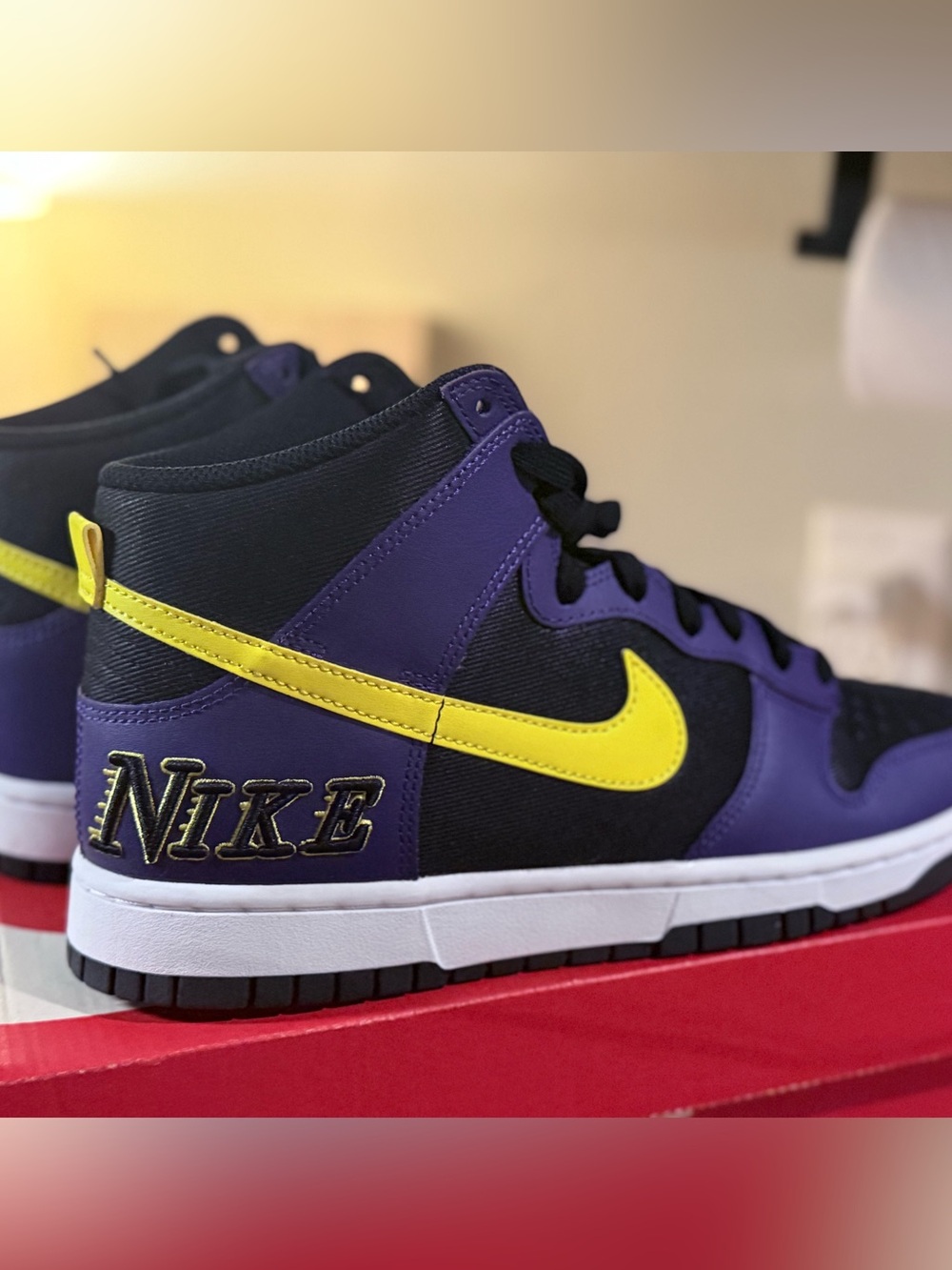 Nike Dunk High Premium EMB 'Lakers' - Picture 3 of 6